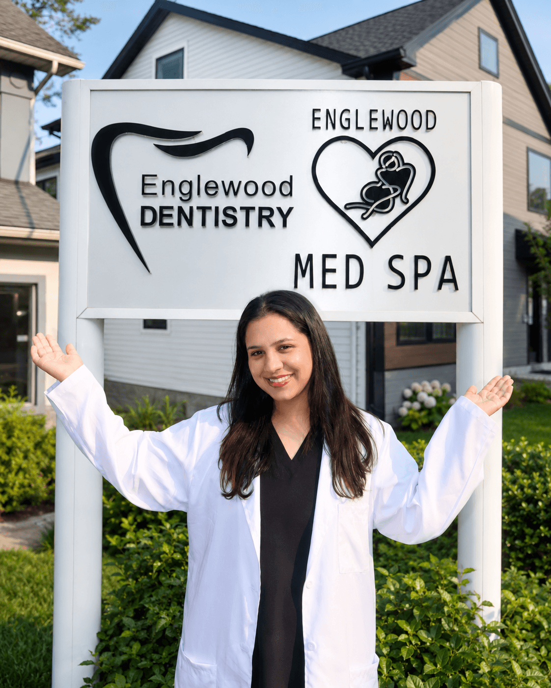 Dr. Iqra Ahmed, DMD - dentist in Englewood, NJ